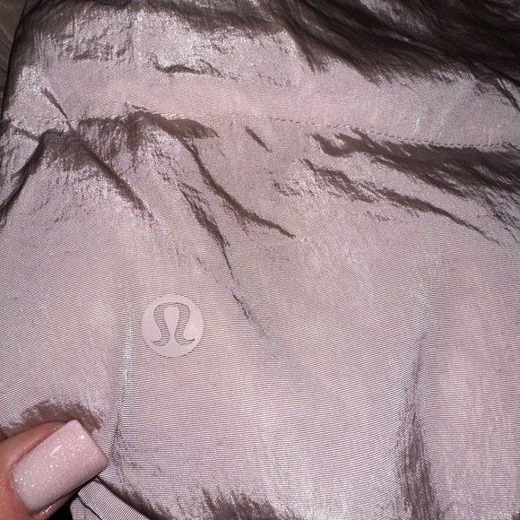 Lululemon In A Flurry Vest. Porcelain Pink. Sz 10. - Picture 11 of 13